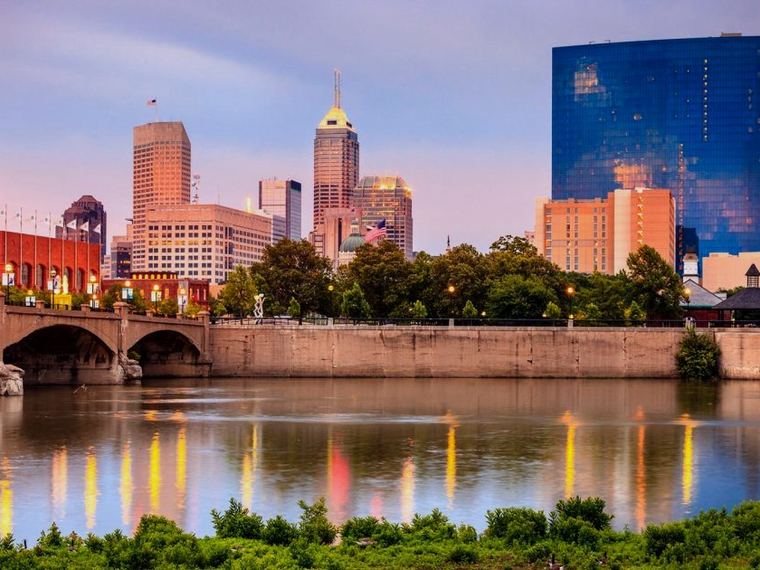 Downtown Indianapolis skyline at dusk